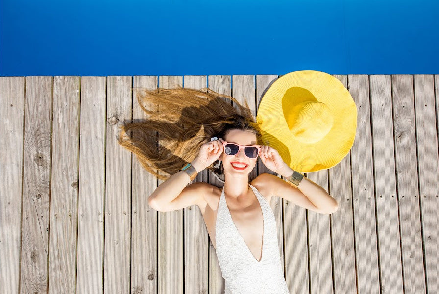 3 Benefits of Sunshine & 5 Ways To Enjoy It Safely